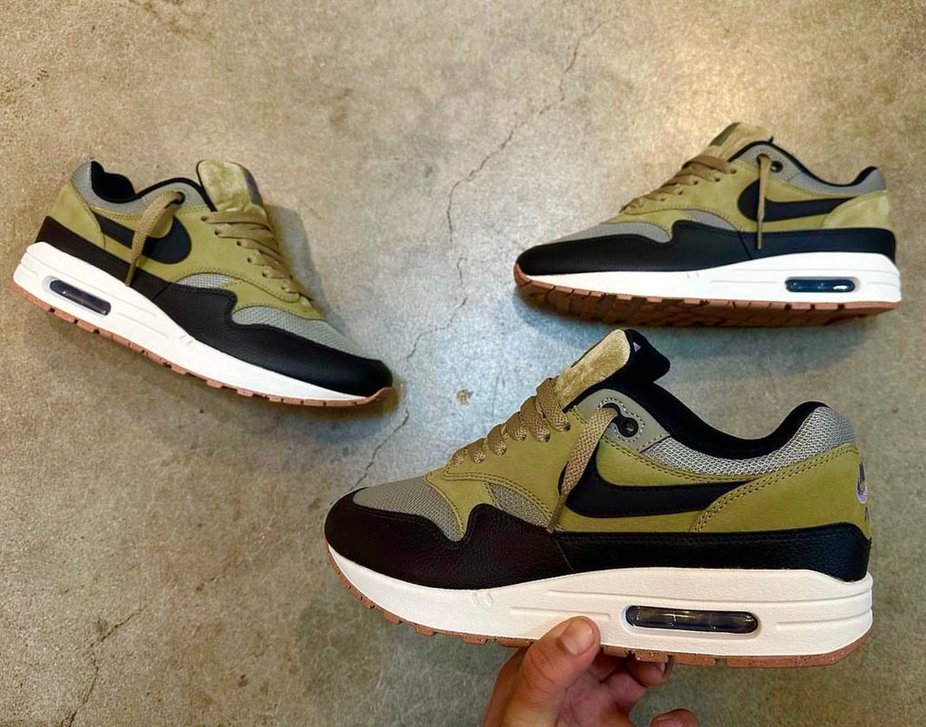 NIKE AIR MAX 1 OLIVE BLACK GUM BOTTOM