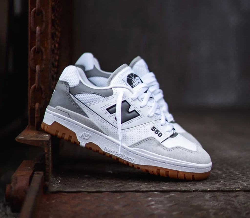 NEW BALANCE CLASSIC WHITE GREY GUM BOTTOM